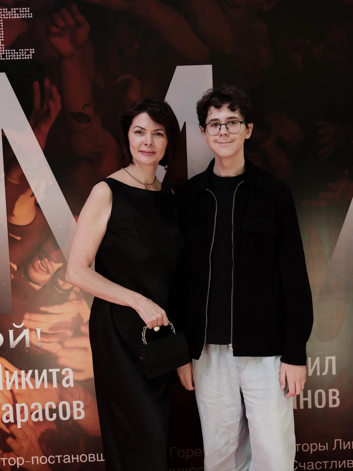 Предпремьерный показ фильма «Мама» — гости, встречи и фотографии показа